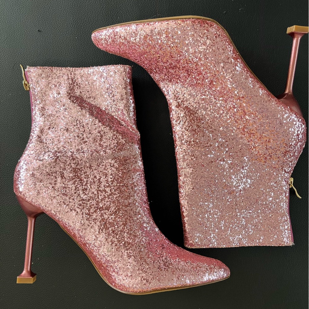 Pink glitter / sequence boots